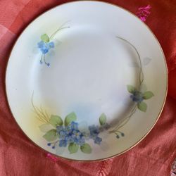 Antique Hand Painted Nippon Plate Violets & Leaves. Gilt Rim. 7 11/16"