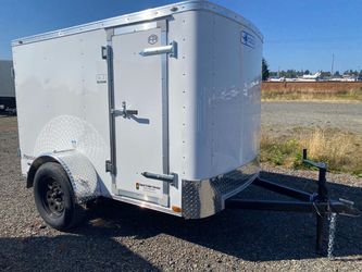 5x8 Enclosed Trailer