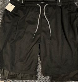 Men’s shorts with built in biker short