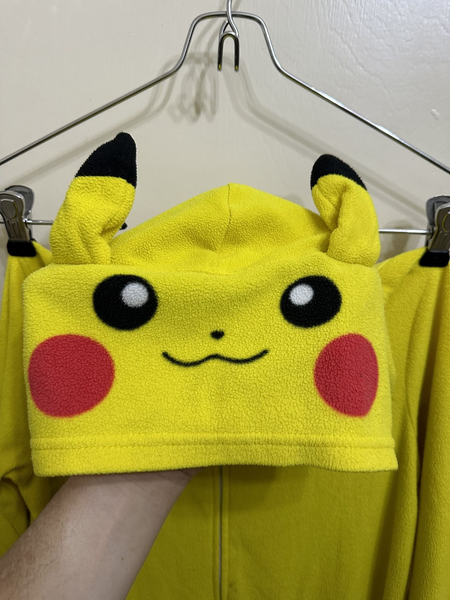 Pokemon Pikachu Costume Pajamas Onsie Size 8 Boys