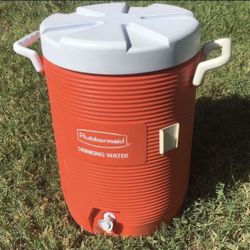 Cooler - Cleaned 5 Gallon Beverage Container by Rubbermaid. Used for Water Only. In Very Good Condition !! ONLY: $60