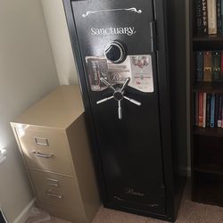 Sanctuary 14 gun safe