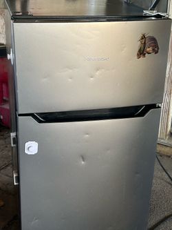 Hisense Mini fridge