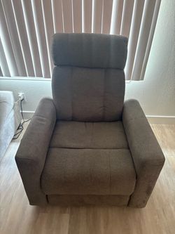 Halo Ali Grey Power Recliner with Power Headrest