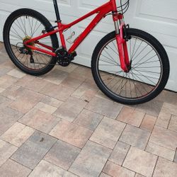 Haro Flightline 21 Speed 26 Inch Mountain Bike Bicycle 