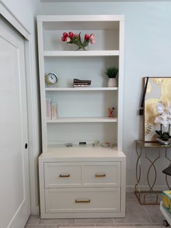 Bookshelf