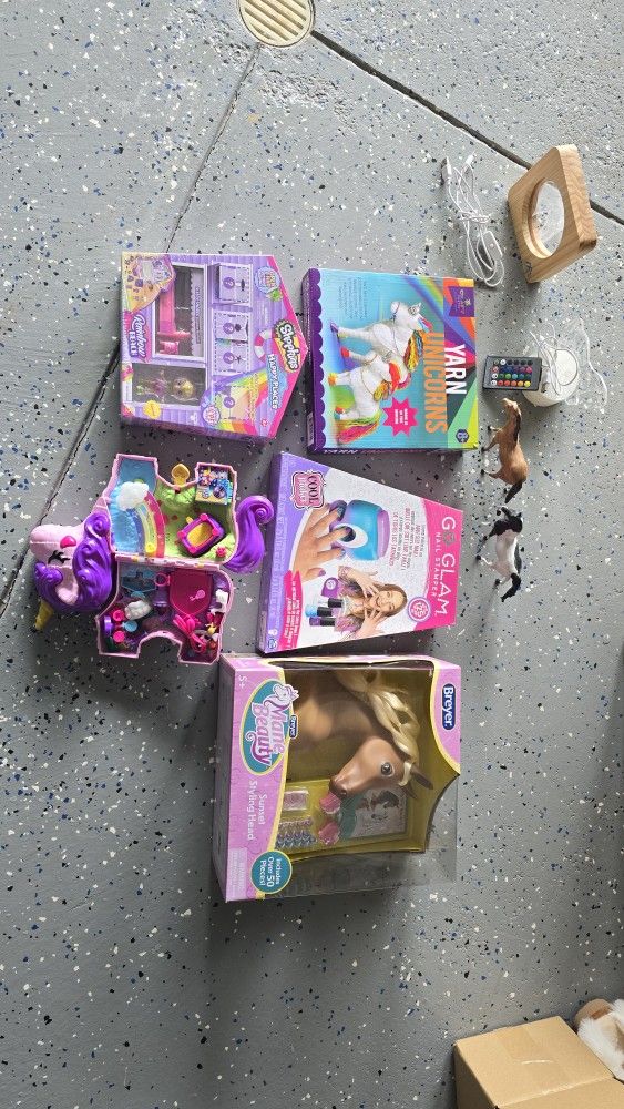 Girl Toys