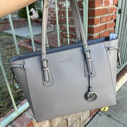 Michael kors laptop 2024 tote on sale