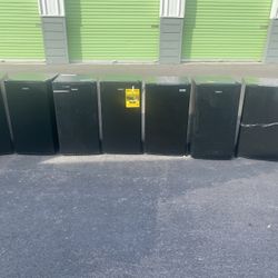 Mini Fridge 3.2 Cu.ft Only 60$ Firm Price