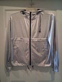 Ellie & Kate silver hoodie jacket size S
