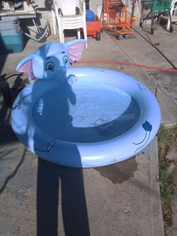 A little pool for kids$15