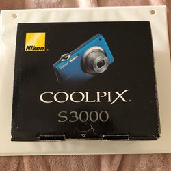 Nikon Coolpix S3000 Camera
