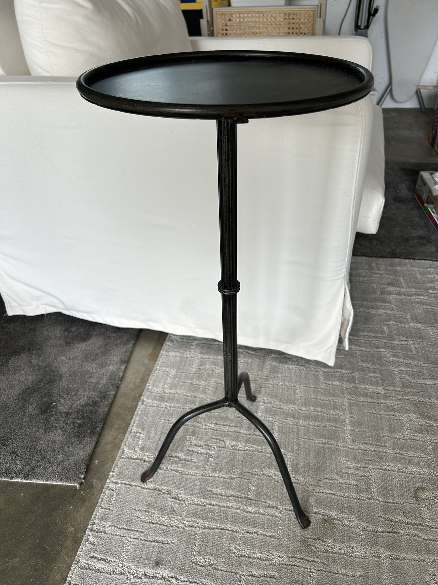 Round Side Table