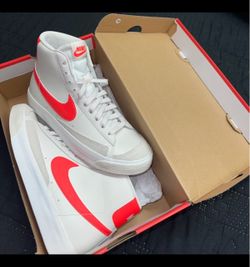 Nikes 6.5Y $45 New