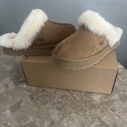 UGG Slides – Size 10 