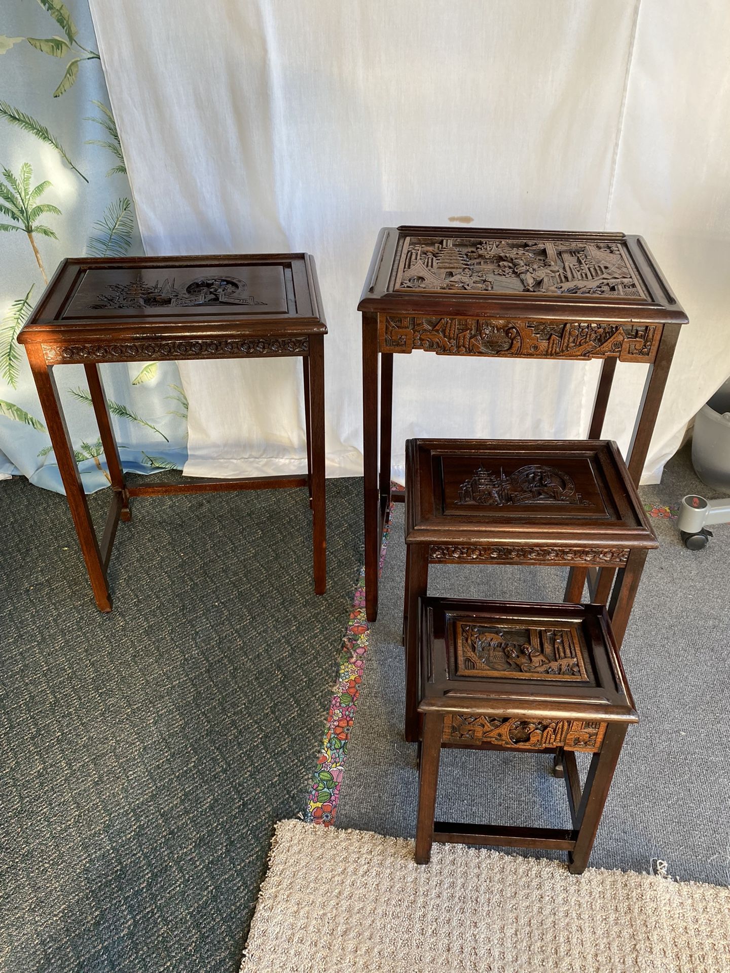 Beautiful Carved 3 Nesting Tables And 1 Side Table