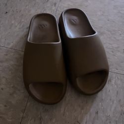 Yeezy Slides