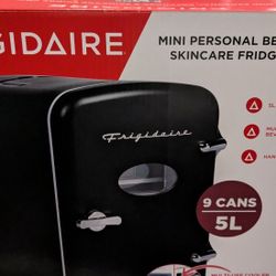 Frigidaire Beverage & Skincare Cooler, 9-Can Capacity