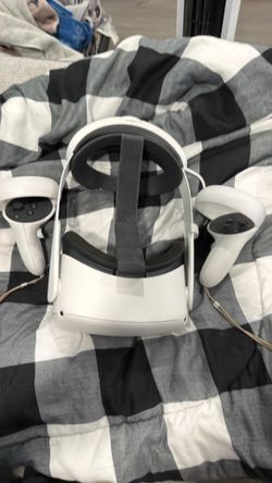 Oculus quest 2 with elite battery pack