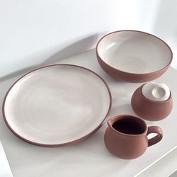 Beautiful (4) piece Carousel Brown stoneware collection by Sango