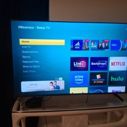 Like New 58 Inch HISENSE ROKU TV