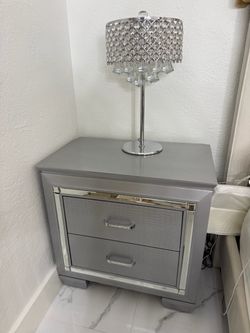Grey with diamonds Night stand (lamp included)