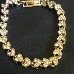 14k Gold Bracelet With Diamond Hearts