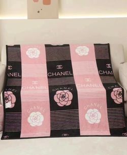 60x90” Queen throw blanket, fashion Chanel design, new