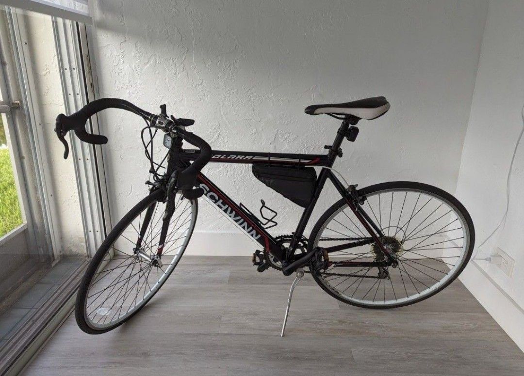 Schwinn Road Bike Solare