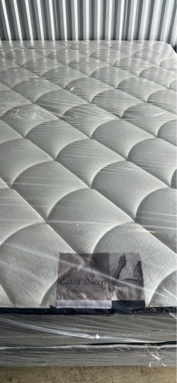 1/2 OFF MATTRESSES