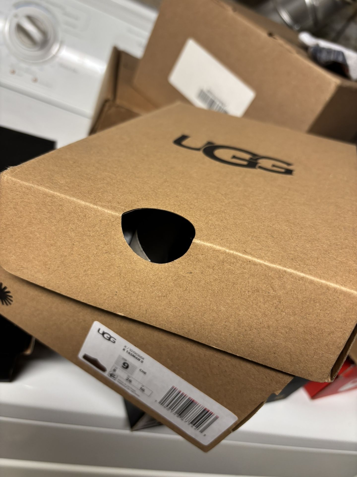 BRAND NEW UGG TASMAN