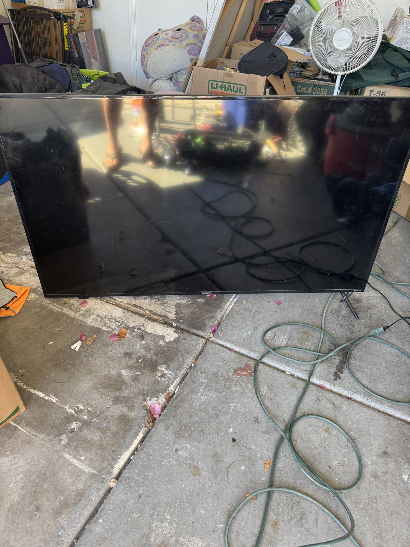 Westinghouse 59” Tv 