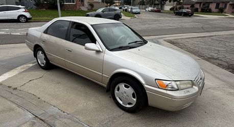 1999 Toyota Camry