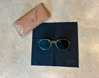 Authentic Ray-Ban Hexagonal Sunglasses – Like New w/ Case & Cloth