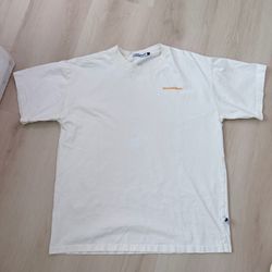 White t-shirt