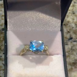 14k White Gold Aquamarine Ring 