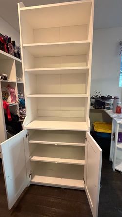 Cabinet with shelves