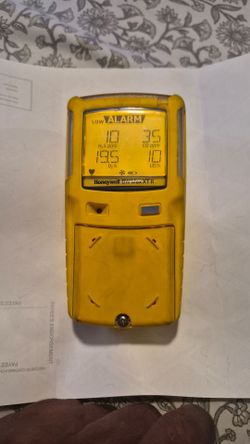 Honeywell BW MAX XT ll GAS Detector.
