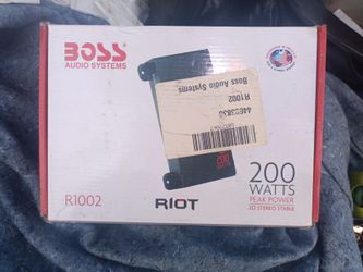 Amplifier BOSS Riot