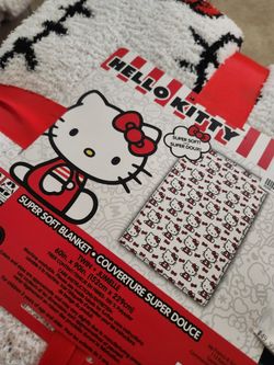 Hello Kitty Blanket