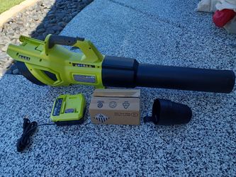 BLOWER RYOBI 40V BATTERY AND CHARGER INCLUDED