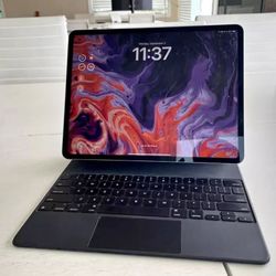 (Excellent Condition) iPad Pro 12.9 inch, 5th Gen, Apple Pencil, Magic Keyboard