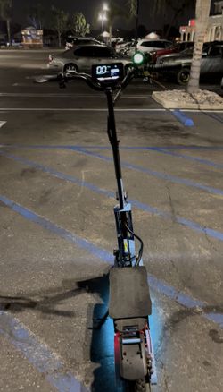 GT08 electric scooter