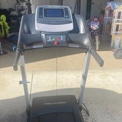 ProForm Treadmill — Model PFTL79620.0 — Well Maintained & Ready to Go
