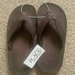 Boys Slippers Size 1