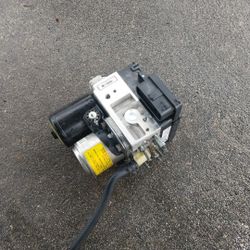 2007 Toyota Prius Abs Pump 