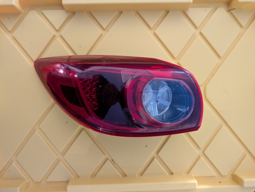 2018 Mazda 3 hatchback left tail light Used Oem