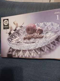 Gibson Everyday Crystal Glass Oval Platter