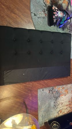 Bedroom Set Head Board And Side Boards And All The Parts