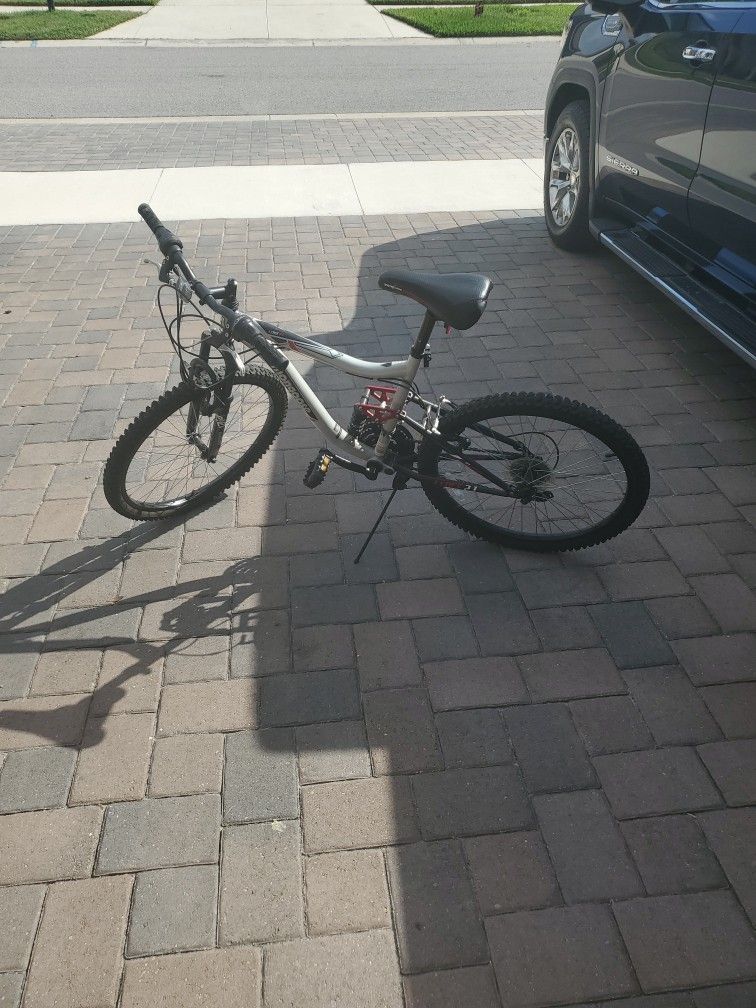 Teen Mountain Bike